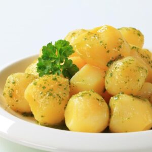 red potatoes with butter and parsley